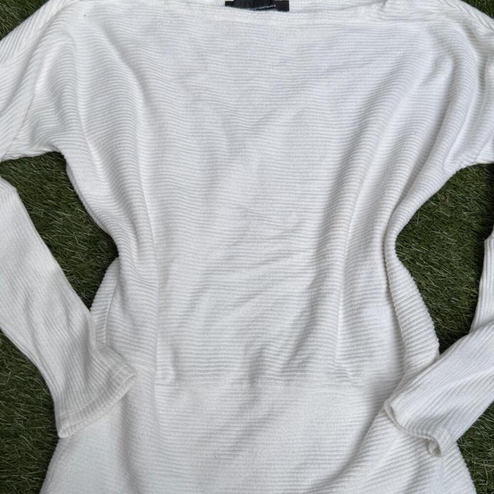 White house black market white long sleeve
